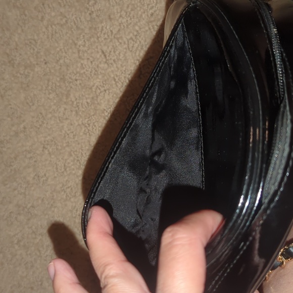 Longchamp Black Patent Round Crossbody - Picture 14 of 14